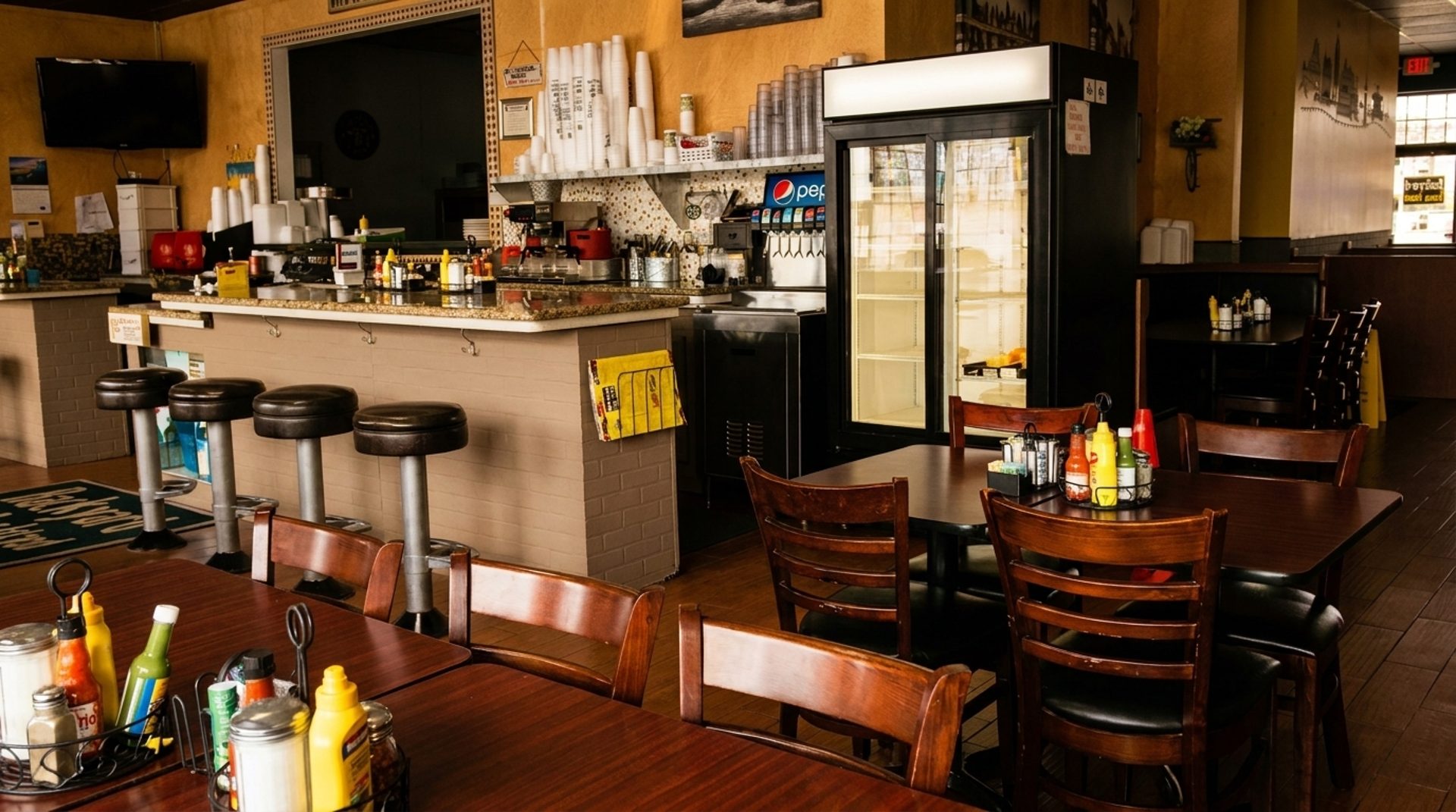 Wixom's neighborhood diner