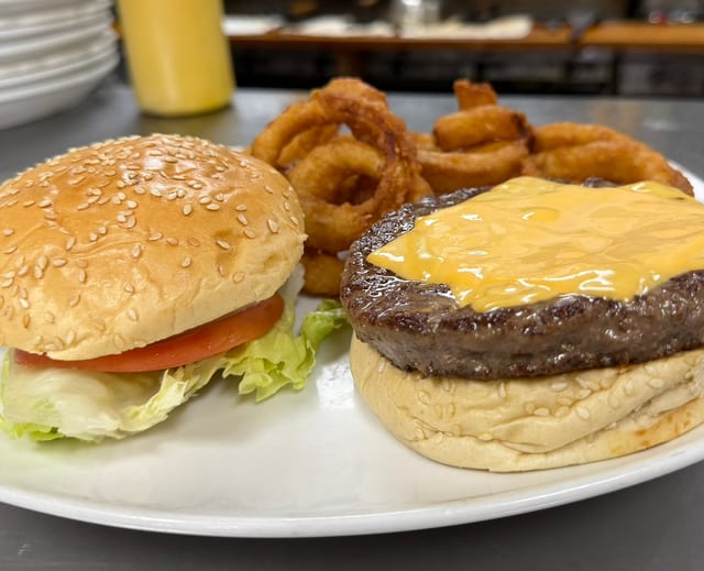 Cheeseburger.